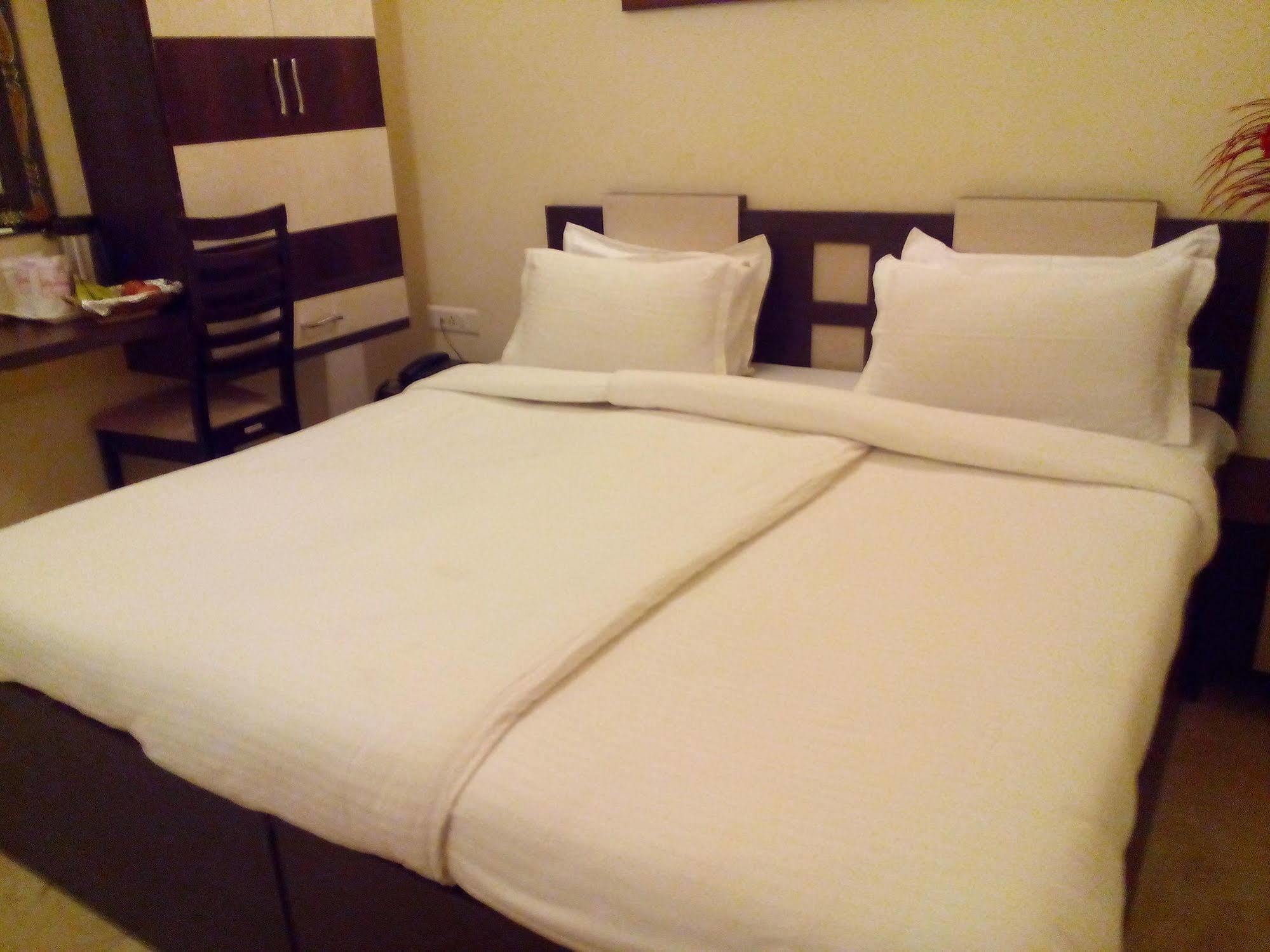 Divine Destination Hotel 2*