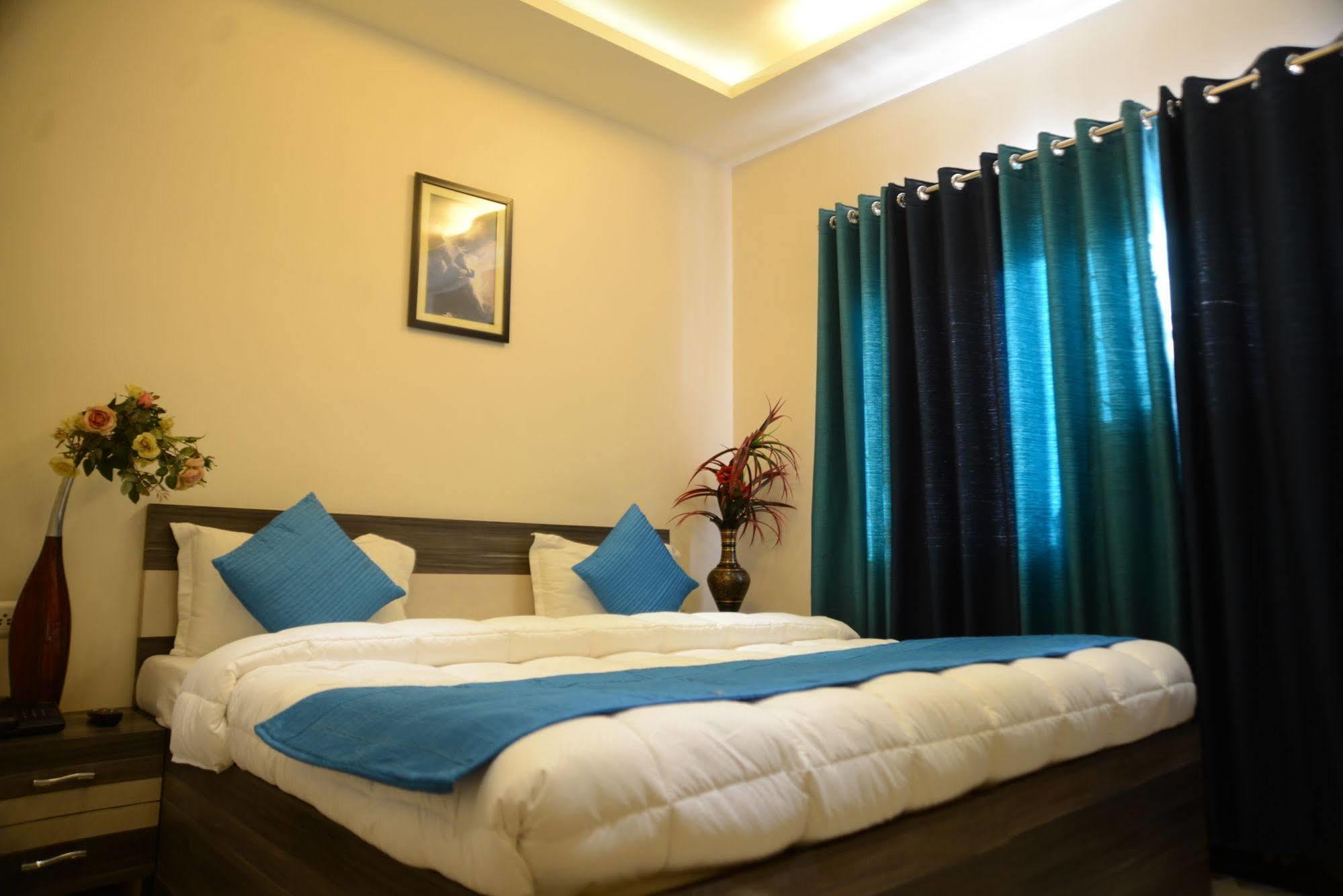 Hotel Divine Destination Varanasi